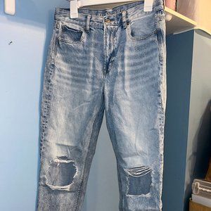 American Eagle ripped knee jeans